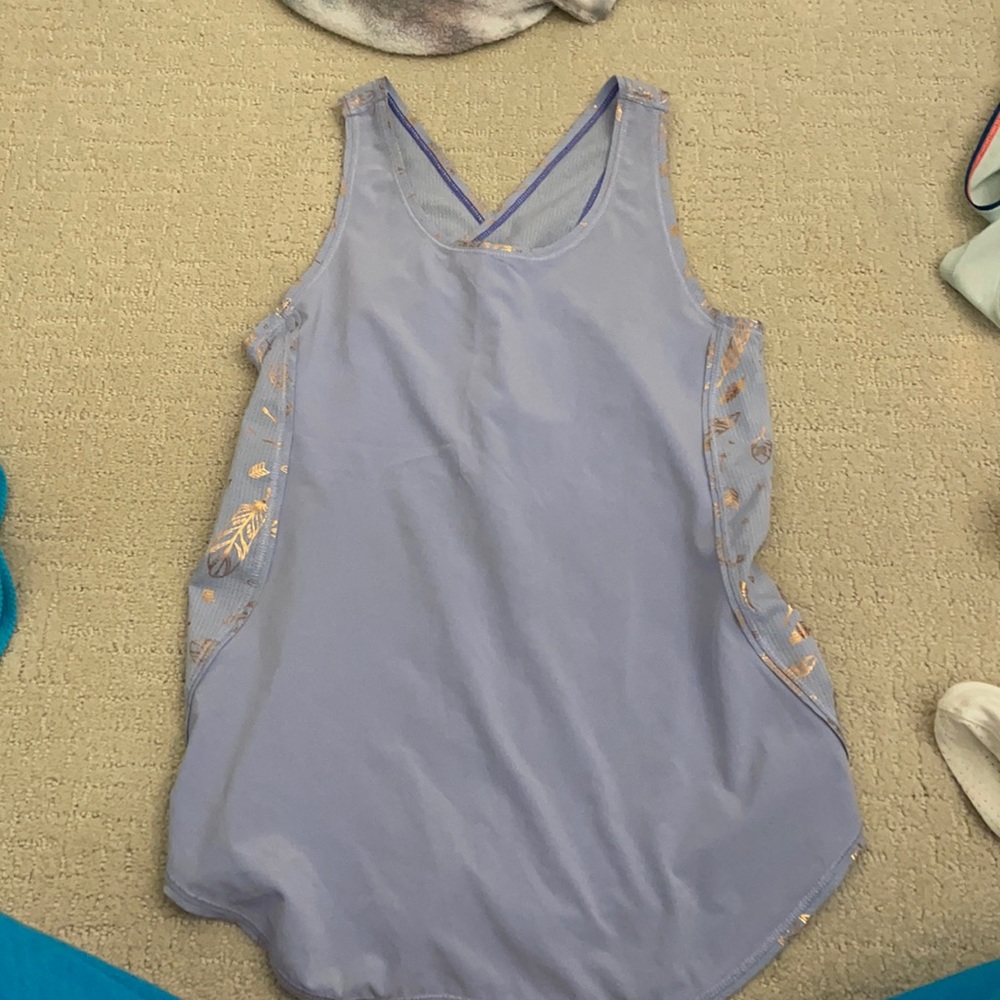 ivivvia tank top
